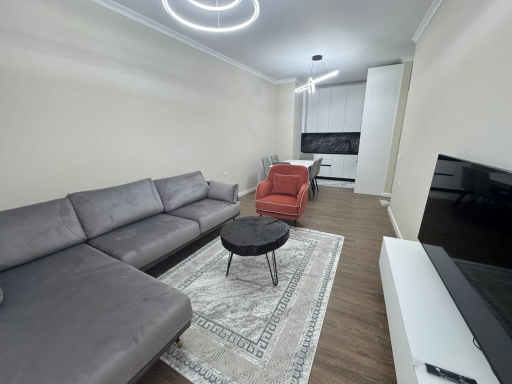 Super Appartamento 2+1+parcheggio in affitto vicino a TEG (900 Euro)