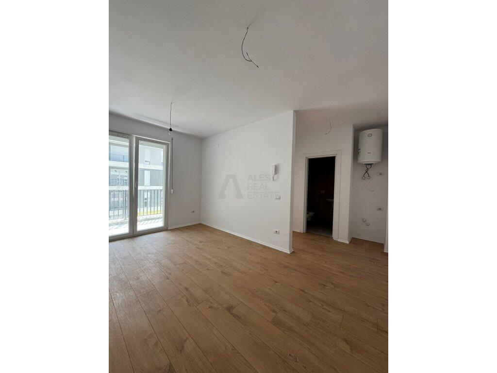 📢 Shitet Apartament 1+1 në Univers City !