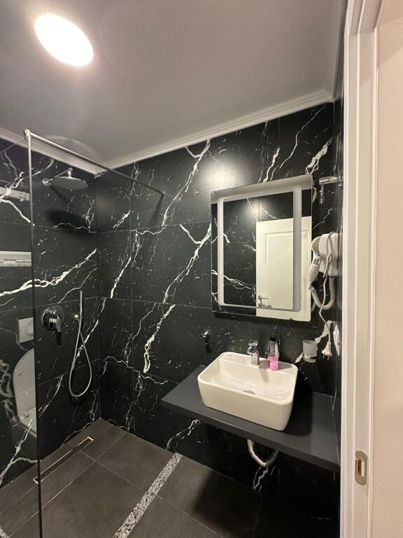 Appartamento 2+1 in Affitto, 21 Dhjetori, Via Kavaja