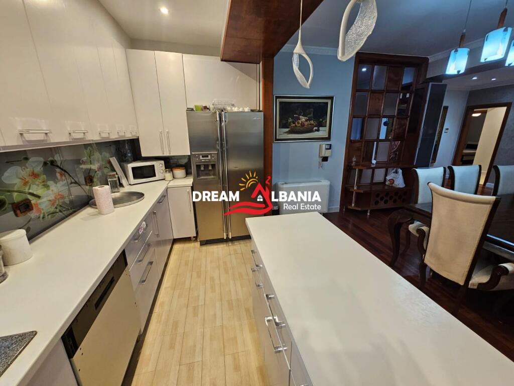 Appartamenti 3+1+2 in affitto in via Sami Frasheri – Bllok, Tirana (ID 4231431)
