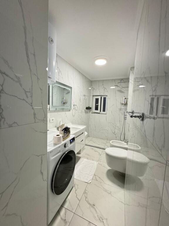 Apartment 1+1 for rent Pazari i RI