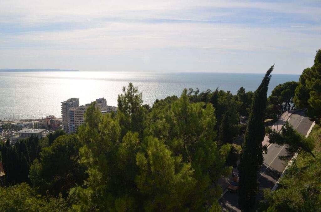 FOR SALE APARTMENT 2+1+BALCONY IN THE CENTER OF DURRËS