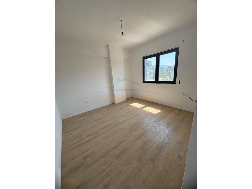 Shitet apartament 2+1+2 Oasis Residence
