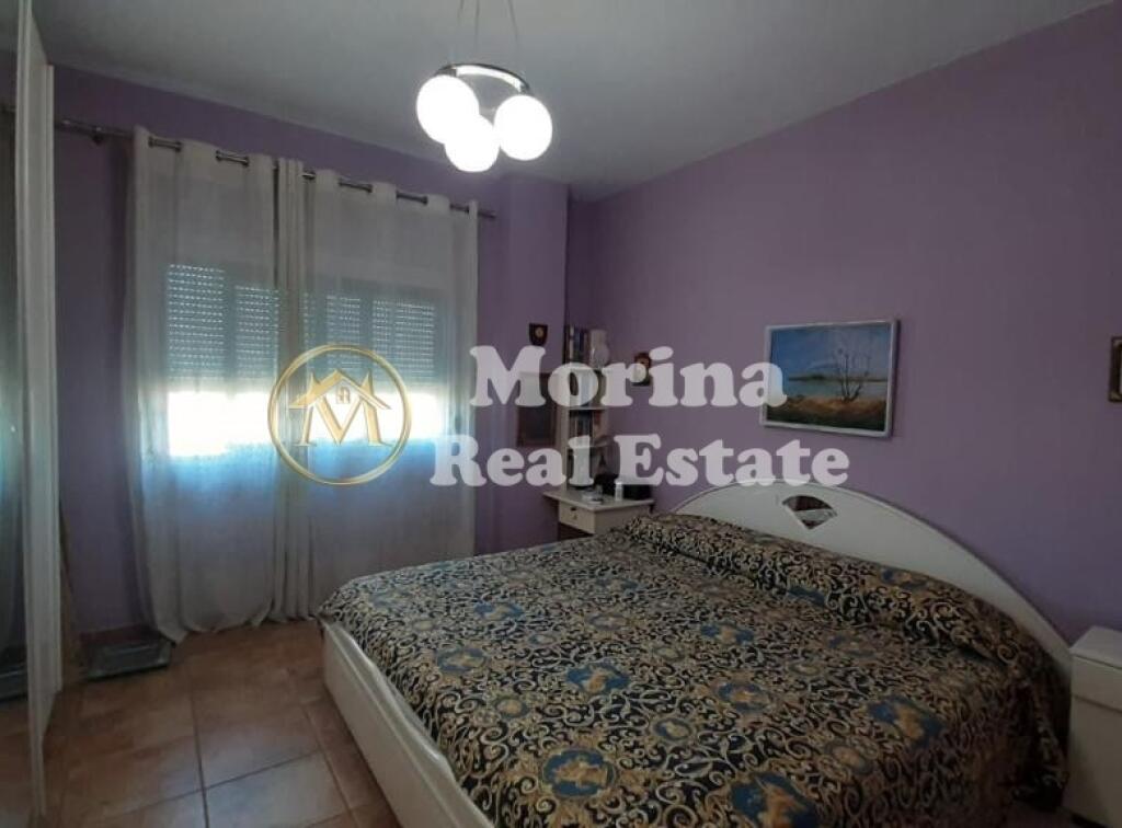 Apartament 3+1+2 ,Rr:"Dibres",  perball Ministrise Mbrojtjes, 170.000 Euro