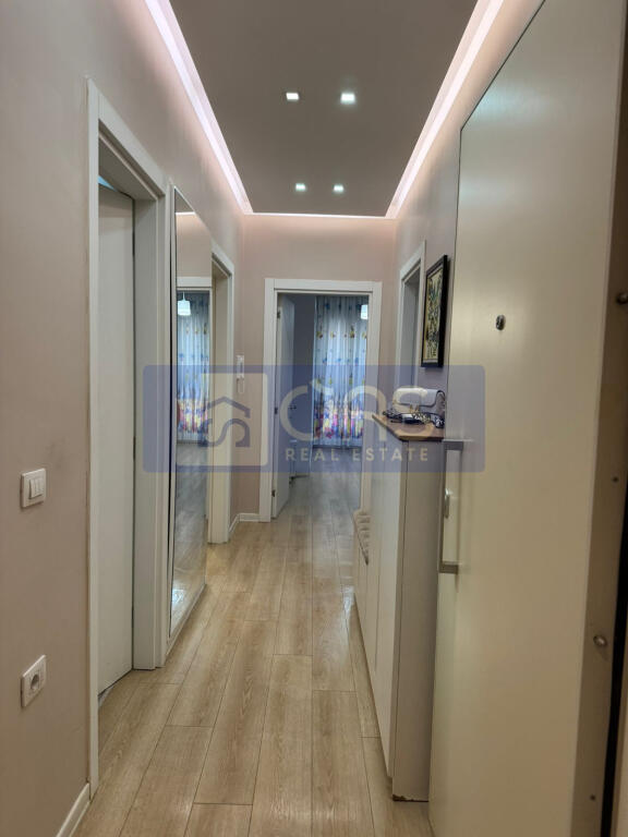Affittasi appartamento 2+1+2 Casa Italia