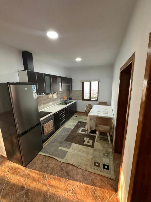 📣 AFFITTO Appartamento 2+1 Con Parcheggio 📍 Kombinat Via "Fejzi Hoxha" 💶 Prezzo 400 Euro
