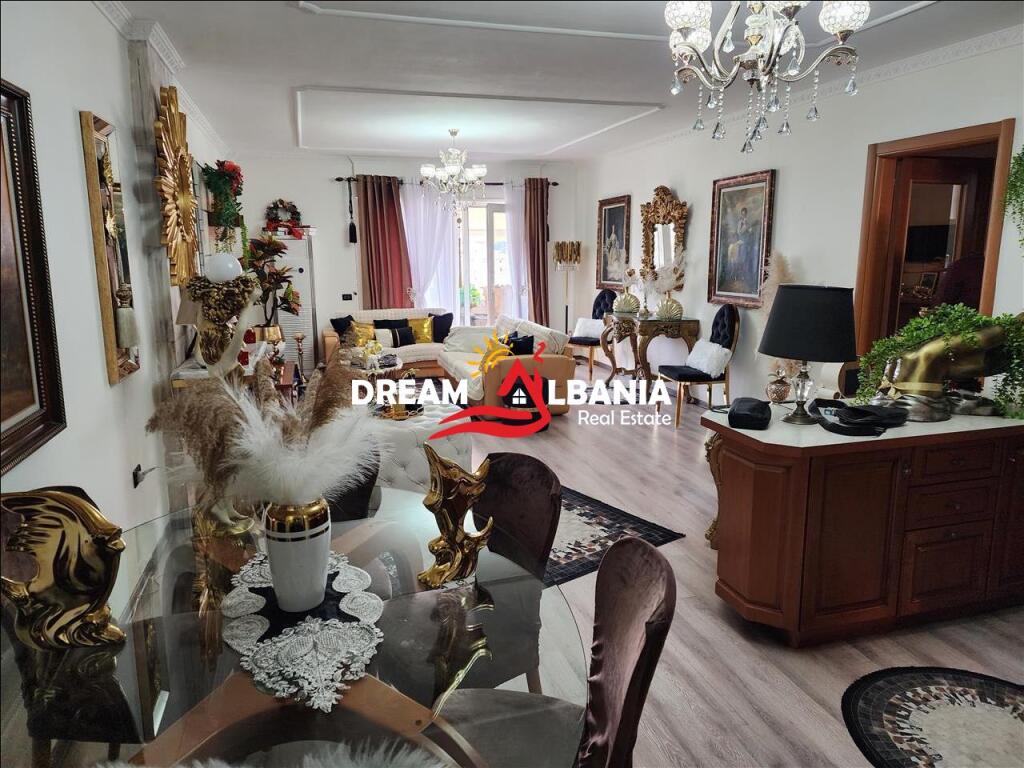 Apartament 2+1+2WC ne Shitje Midis Rruges se Dibres dhe Rruga e Barrikadave ne Tirane (ID 41211839)