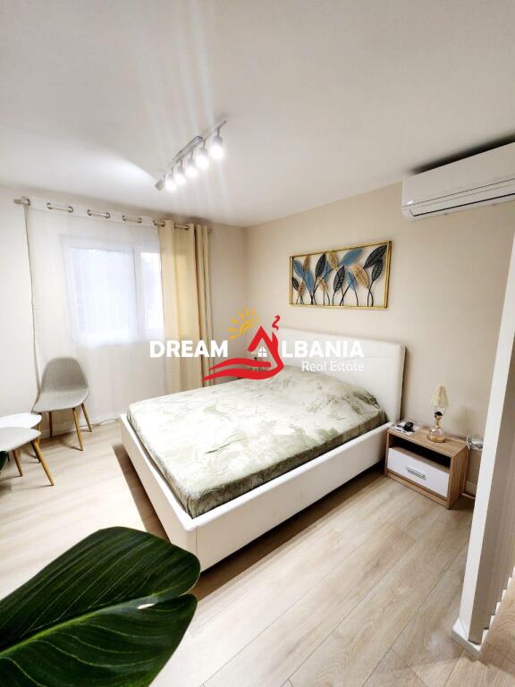Appartamento 2+1 in affitto a Xhamllik vicino a Piazza Sheshit Shtraus a Tirana(ID 4229456)