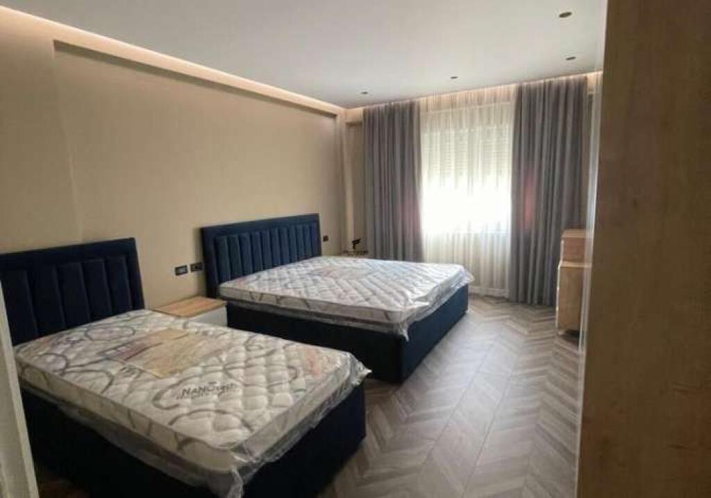 APPARTAMENTO IN AFFITTO 1+1 COMUNE DI PARIGI 600 EURO