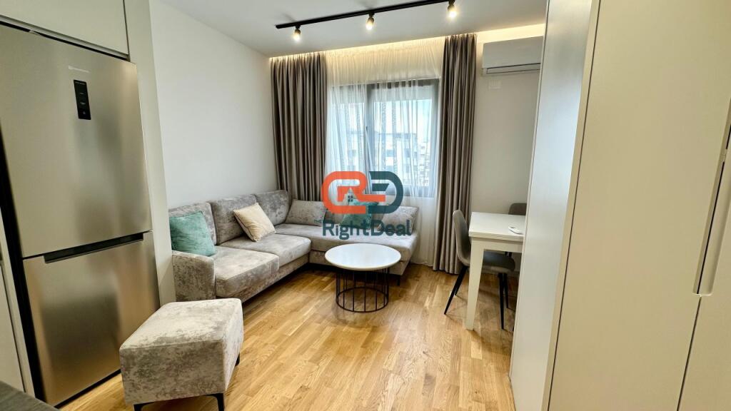 Ne Durres, Prane Plepave Shitet Apartament 1+1 Super I Investuar Shume Prane Detit !!!