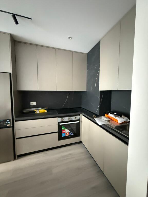 JEPET ME QERA APARTAMENT 1+1 UNIVERS CITY