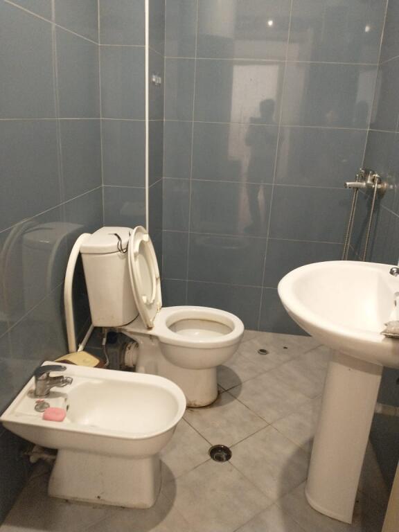Fresku, appartamento 1+1 in affitto (25.000 Leke)