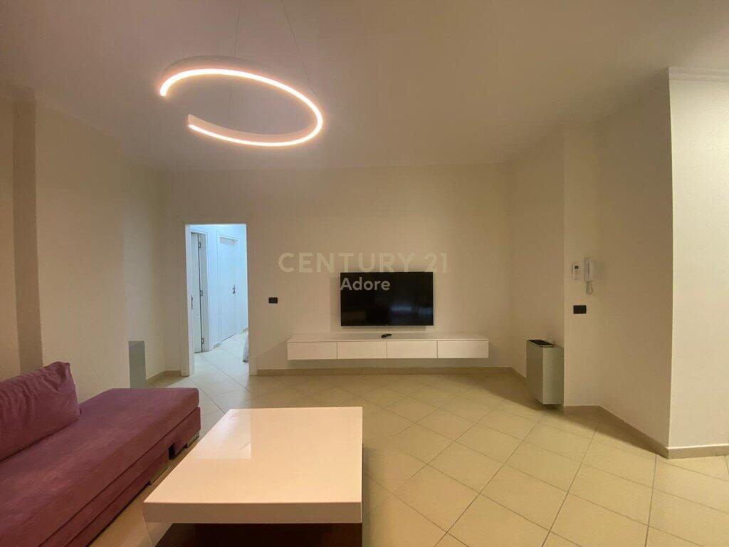 🏠 Apartament 2+1 në Pallat të Ri | Kati i 5-të me Ashensor