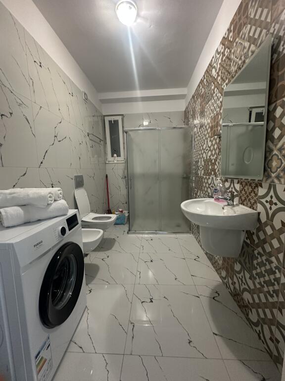 Apartament 2+1 i mobiluar tek Golden Park 3