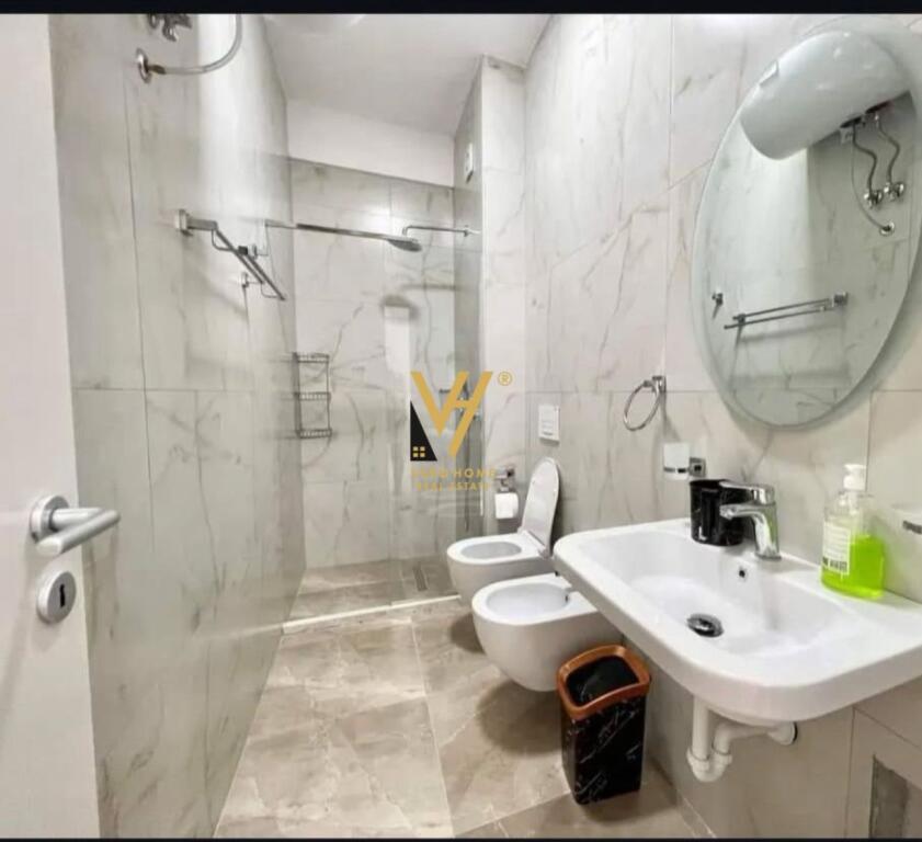 JEPET APARTAMENT 2+1+BLK ME QERA TE KOM.MANAGLEM, ALI DEM 450 EURO