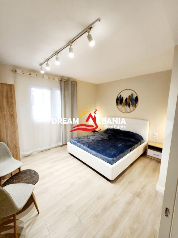 Appartamento 2+1 in affitto a Xhamllik vicino a Piazza Sheshit Shtraus a Tirana(ID 4229456)
