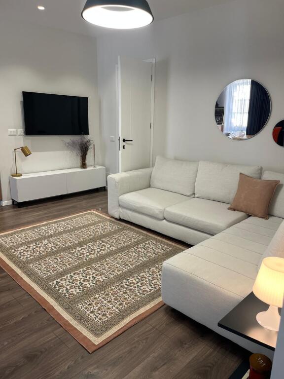 📢 Affitto Appartamento 2+1 – Via di Dibër