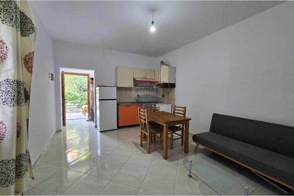 Appartamento 1+1 in affitto Via Elbasan !