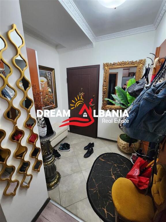 Apartament 2+1+2WC ne Shitje Midis Rruges se Dibres dhe Rruga e Barrikadave ne Tirane (ID 41211839)