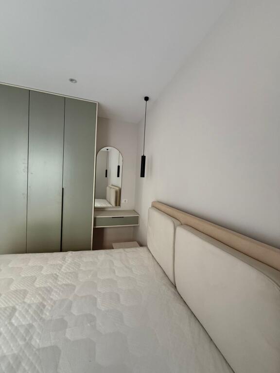 JEPET ME QERA APARTAMENT 1+1 UNIVERS CITY