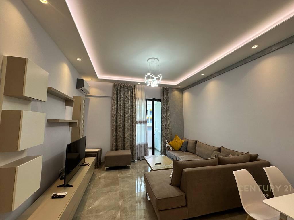 🏡 In Affitto | Appartamento 1+1 in Square 21 – 65.5 m² | Vita Confortevole in uno dei Complessi più Qualitativi di Tirana!