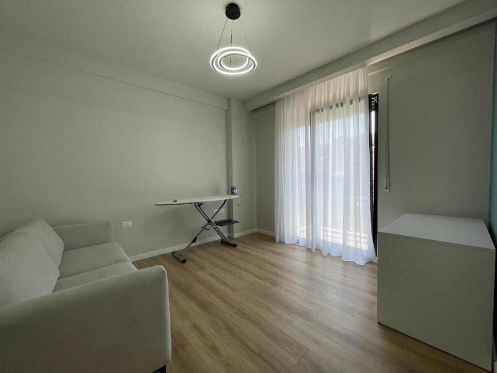 SHITET apartament 2+1+ Depo + Parkim tek Kodra e Diellit (Shkolla ACT 2) 26'800'000 leke