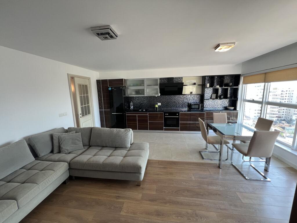 FOR SALE APARTMENT 2+1+BALCONY IN THE CENTER OF DURRËS