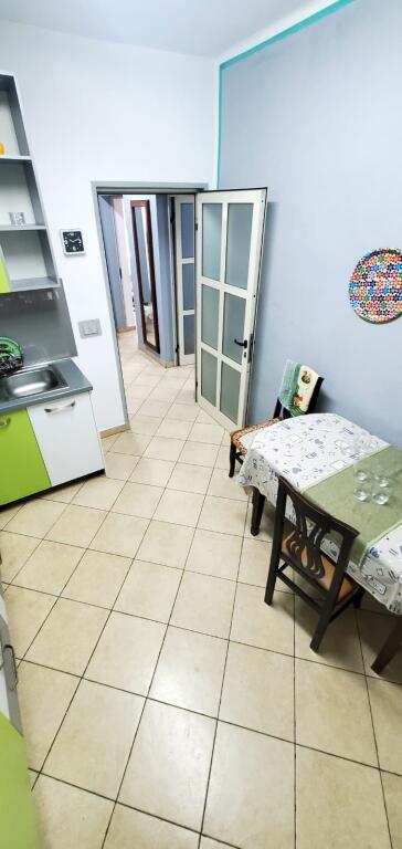 Appartamento 1+1 con cucina separata in affitto in Via Bardhyl