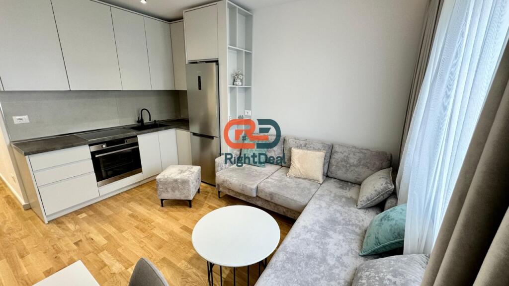 Ne Durres, Prane Plepave Shitet Apartament 1+1 Super I Investuar Shume Prane Detit !!!