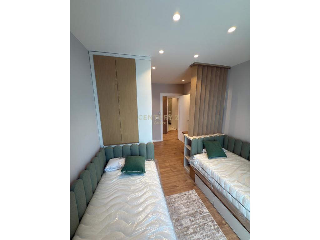 🌿 Me Qira Apartament Luksoz 2+1 | Rezidenca “Lake View” | Pamje nga Kopshti Botanik
