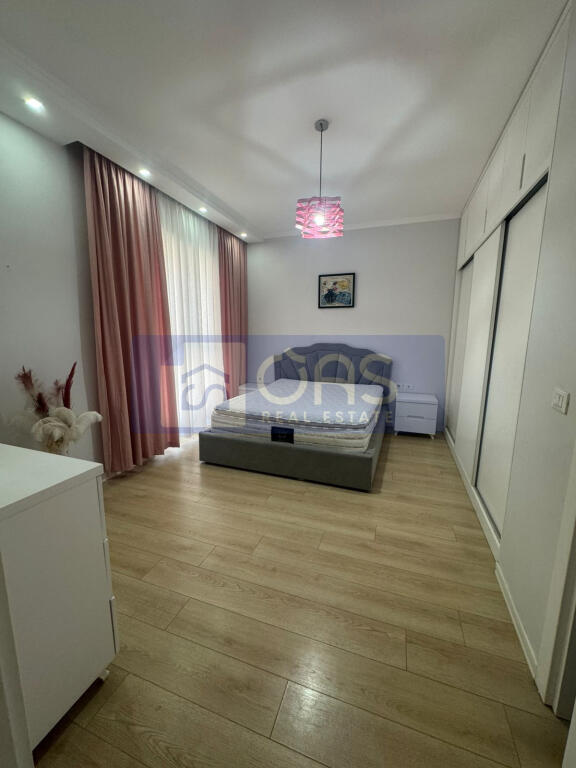 Affittasi appartamento 2+1+2 Casa Italia