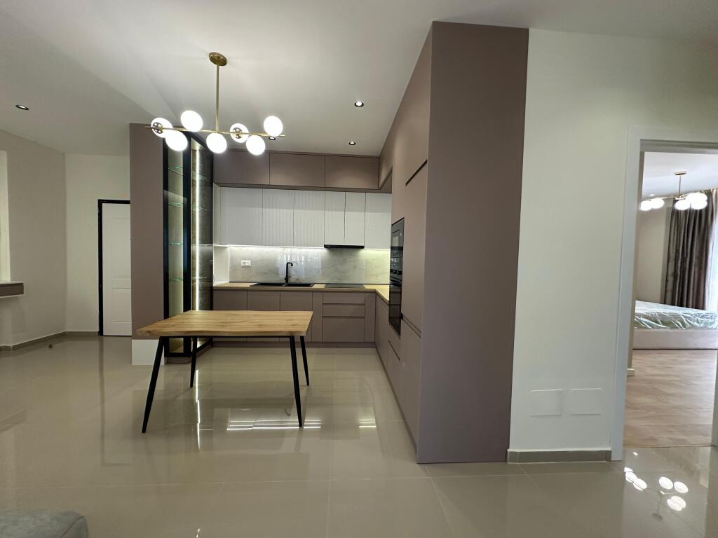 APARTAMENT 2+1+2 ME POST PARKIMI | ME QIRA | LIQENI I FARKËS*