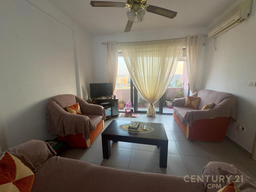 Shitet Apartament 2+1+2 tek Astiri