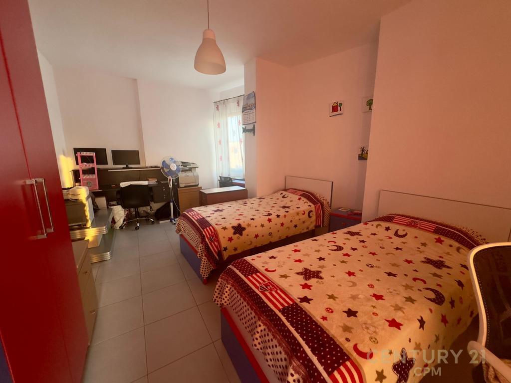 🏡 Shitet Apartament 2+1+2 | Rruga Luan Ligori – Pranë Bulevardit të Ri, Astir