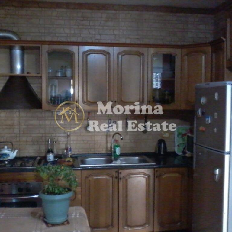 Apartament 3+1+2 ,Rr:"Dibres",  perball Ministrise Mbrojtjes, 170.000 Euro