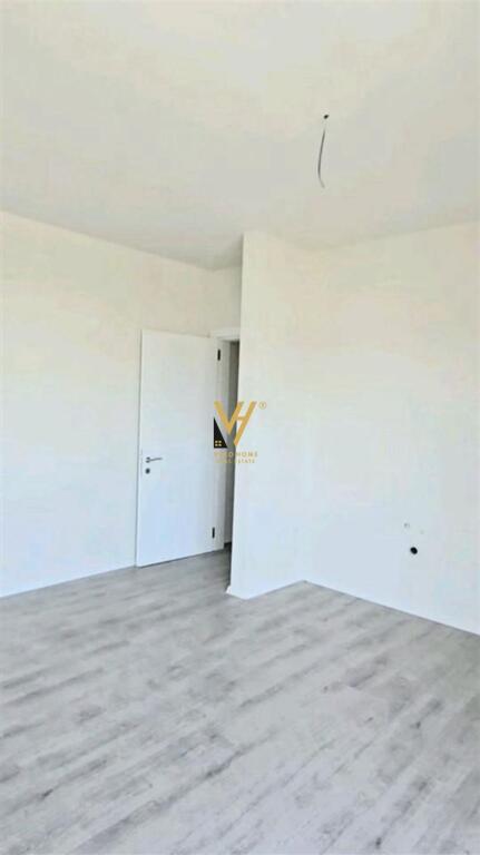 OFFICE 65 M2 FOR RENT AT UNIVERS CITY 600 EURO
