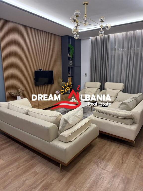 Duplex 3+1+2 + Parcheggio in affitto presso Kristal Center (ID 4231464)
