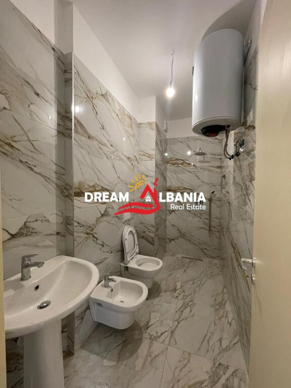 Apartament 1+1 me qera ne Ali Dem prane Big Market (ID 42111004).