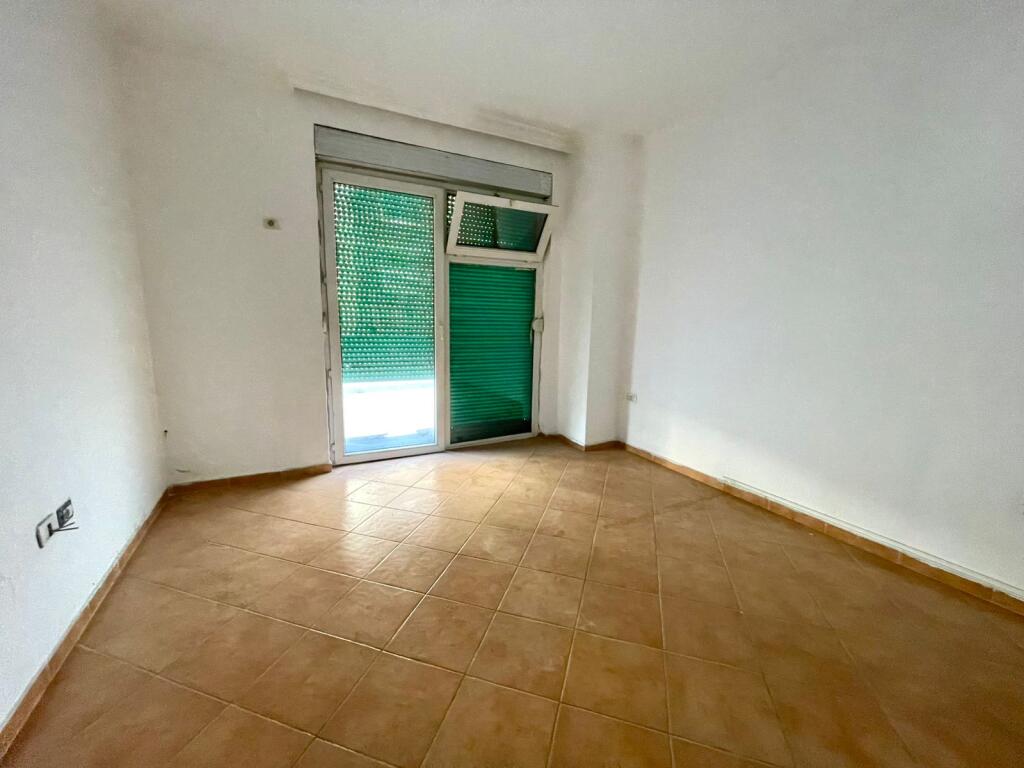 APPARTAMENTO 2+1 IN AFFITTO IN VIA ELBASANI