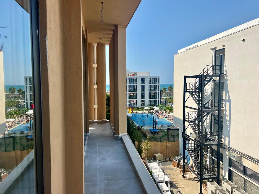 Apartament Per Shitje Tek Regina Palm Radhime