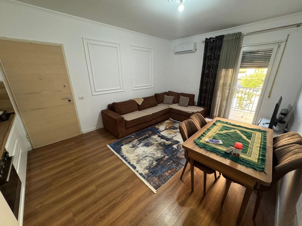 Apartment me qera 1+1 Prokuroria e tiranes