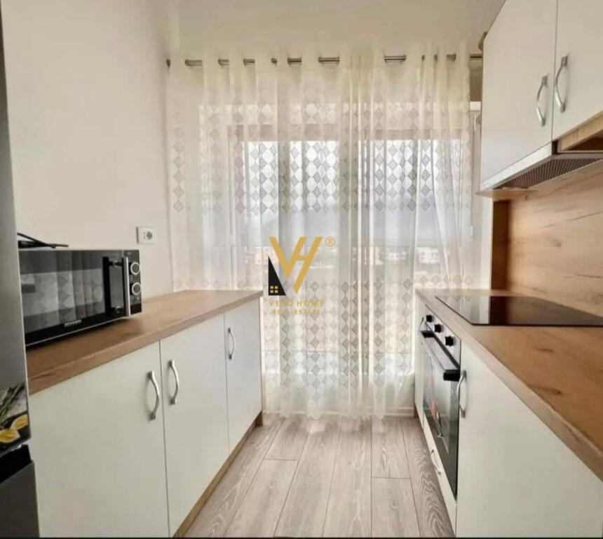 JEPET APARTAMENT 2+1+BLK ME QERA TE KOM.MANAGLEM, ALI DEM 450 EURO