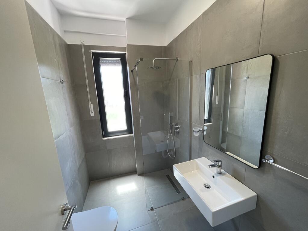 SHITET apartament 2+1+ Depo + Parkim tek Kodra e Diellit (Shkolla ACT 2) 26'800'000 leke