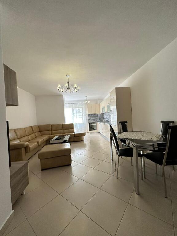Apartament 2+1+2 per qira pranë Drejtorise se Policisë, Durrës!