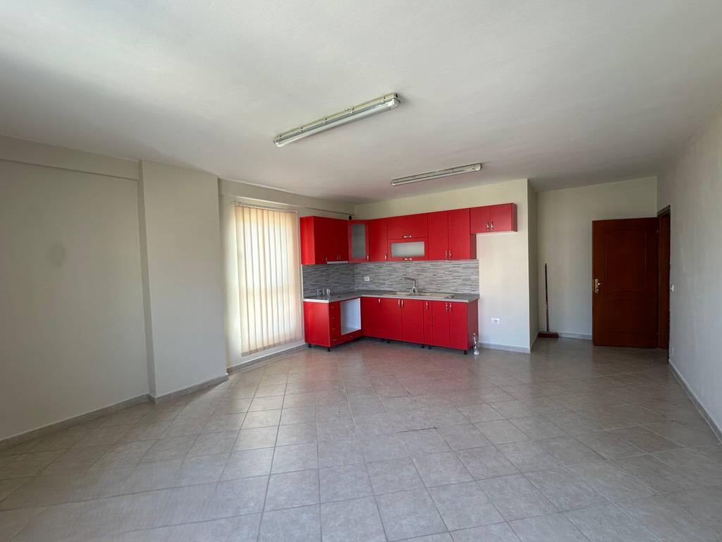Apartament 1+1 per shitje ne hyrje te Astirit