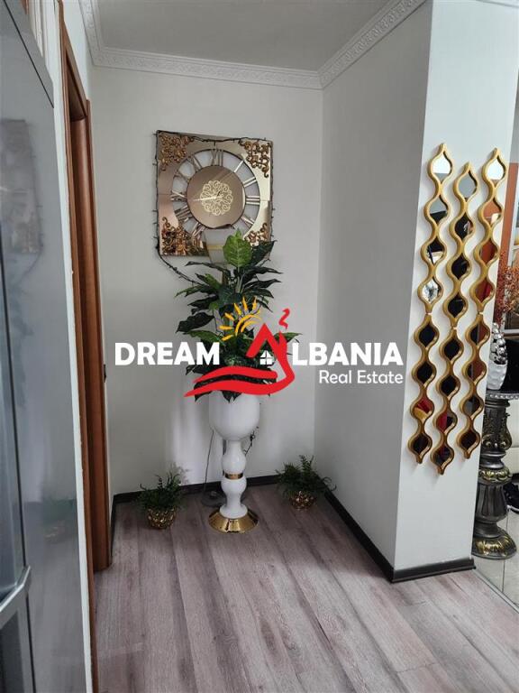 Apartament 2+1+2WC ne Shitje Midis Rruges se Dibres dhe Rruga e Barrikadave ne Tirane (ID 41211839)