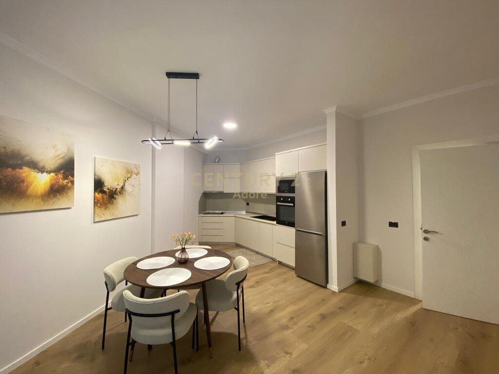 🏡 Me Qira Apartament 1+1 | Kati i 5-të | Pallat i Ri me Ashensor | 1000 €/muaj