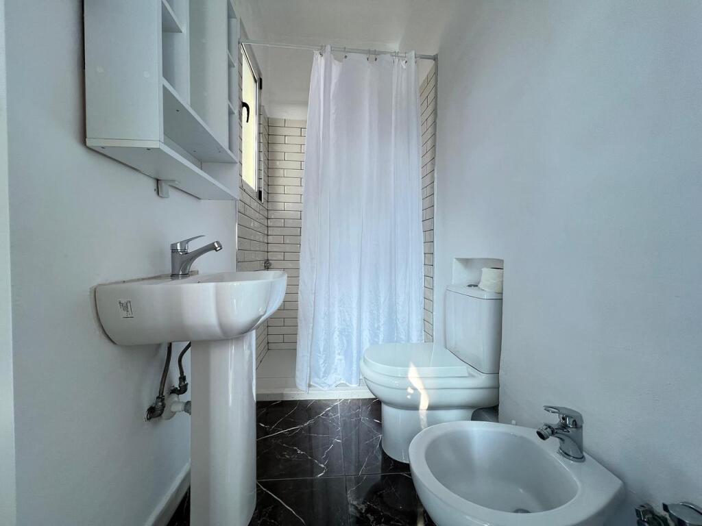 ✨ Affitto Appartamento 2+1 📍 Ex Parco degli Autobus, Via Ndre Mjeda 💶Prezzo 50.000 Leke
