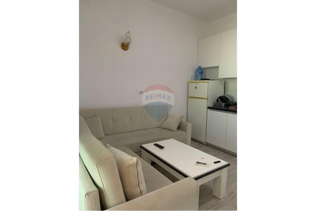 Apartament 1+1 per qira Laprake !