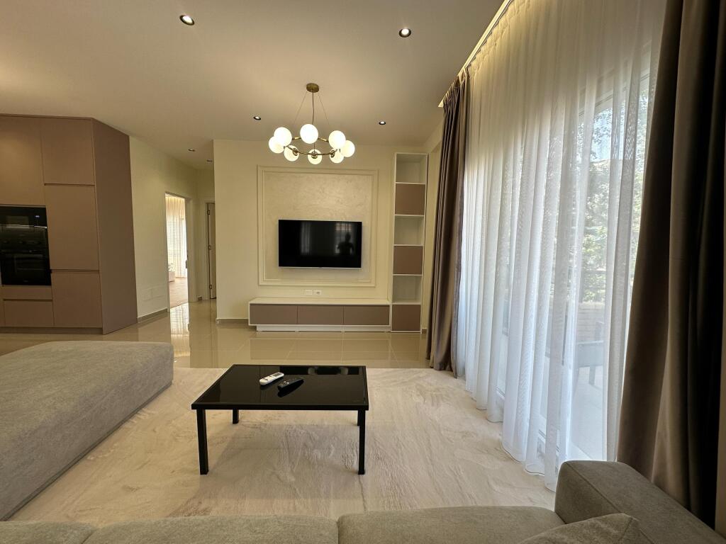 APARTAMENT 2+1+2 ME POST PARKIMI | ME QIRA | LIQENI I FARKËS*